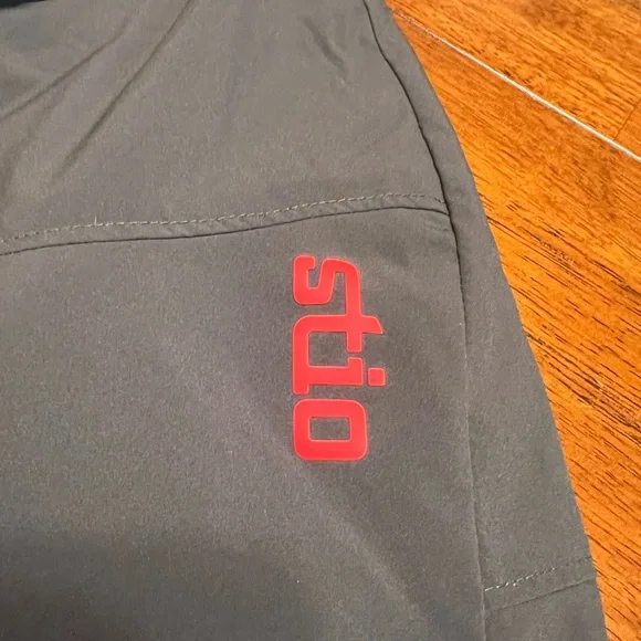 STIO Fernos Insulated Knickers 3/4 Snow Pants Womens XS Outdoor Granola Mountain - Picture 11 of 11